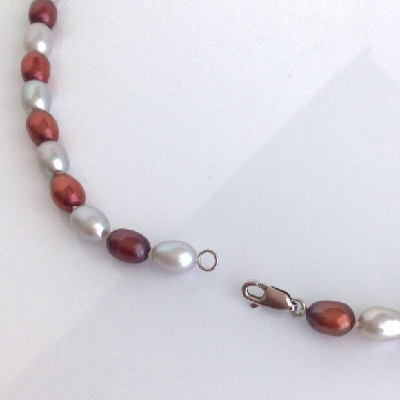 Freshwater Pearl Necklace - Picture 7 of 8
